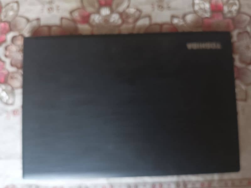 Toshiba satellite i5 generation 5 ram 8 gb DDR 3 Hard Drive 500 gb. 4