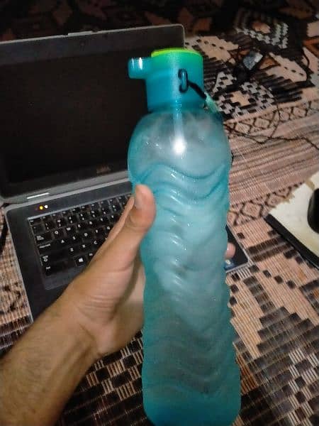 Fresh Water Bottle (HardPlastic) handgrip 1