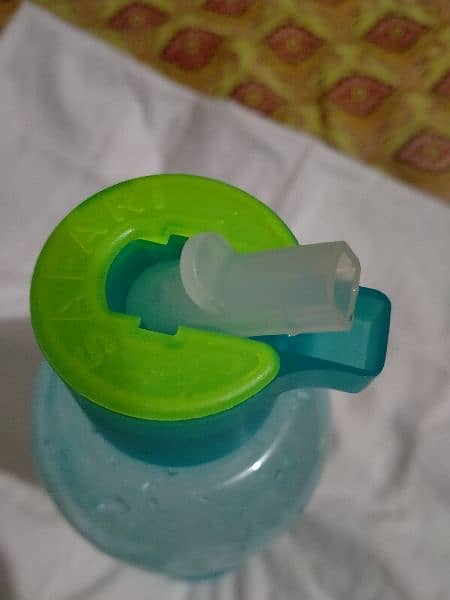 Fresh Water Bottle (HardPlastic) handgrip 2