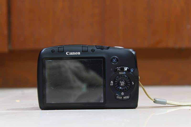 Canon PowerShot SX120 IS, 10 Megapixe, best for company usage. 6