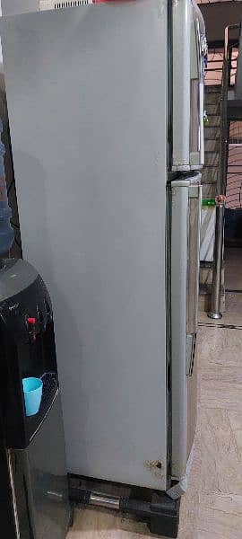 Dawlance full size fridge for sale 2