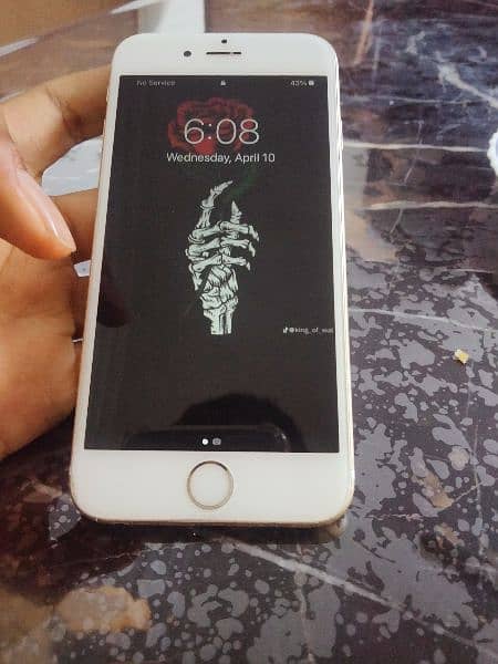 iphone 6s for sale all ok non pta back a little bit rough 1