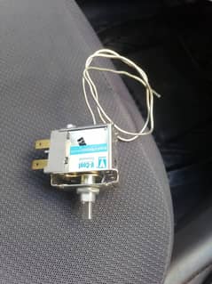 AC thermostat for cars
