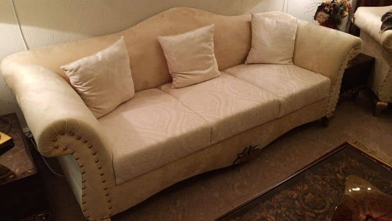 Sale Used 6 Seater solid wooden Sofa 2