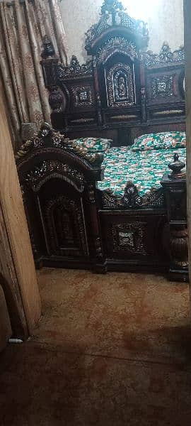 king-size chenoti haveeli bed just 3 years 5