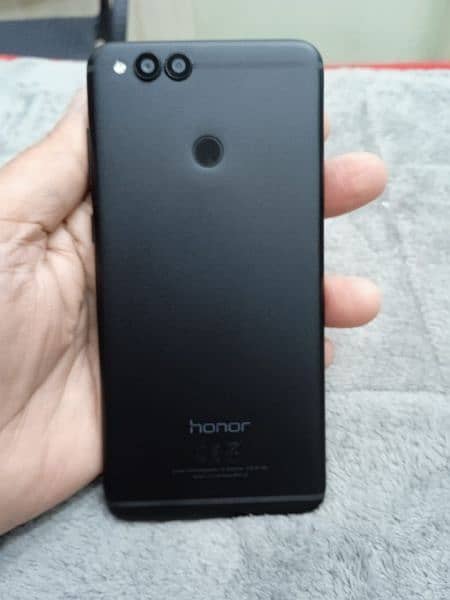 Honor 7x 4+64 for sale with complete box 6