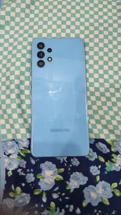 samsung A32 used  panel changed and every other thing is okey 0