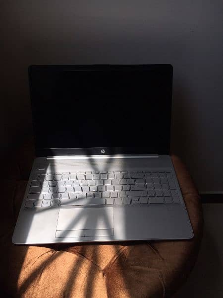 HP Laptop 15-dw3033dx 1