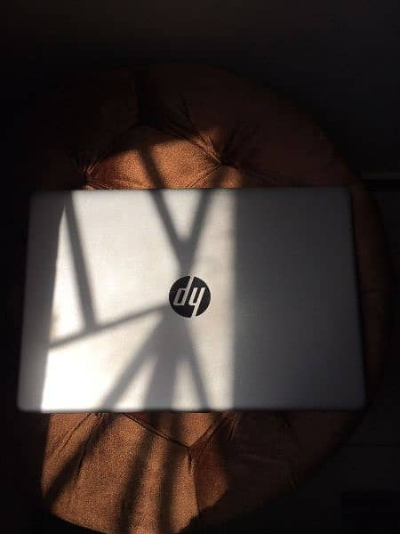 HP Laptop 15-dw3033dx 4