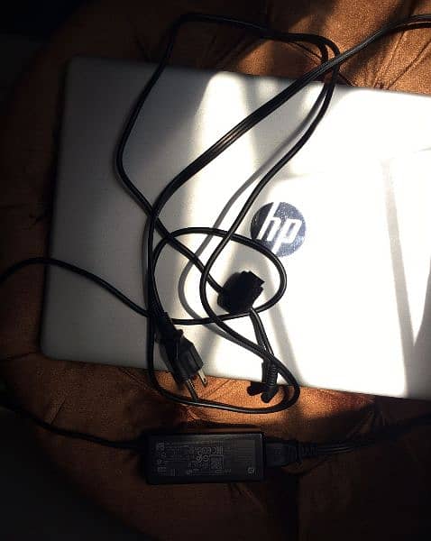 HP Laptop 15-dw3033dx 6