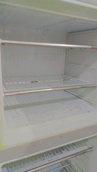 Dawlance Refrigerator in 10/10 condition 5