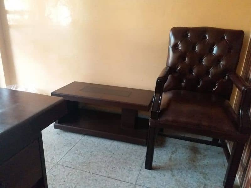 less used furniture for sale on urgent basis 3