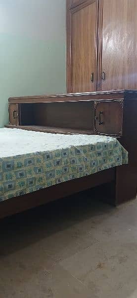 wooden King size bed with out mattress 0