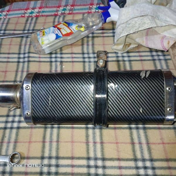 carbon fiber akrapovic best loud and good base exhaust 1