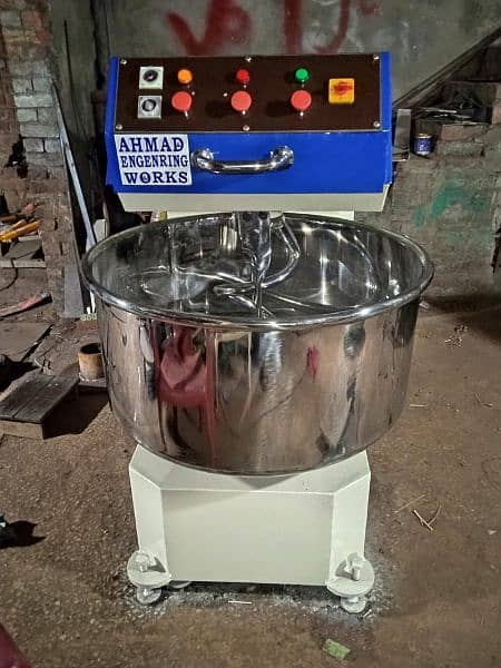 Pizza Dough Mixer Machine, Dough Mixer, Dough gundnay wali machine. 4