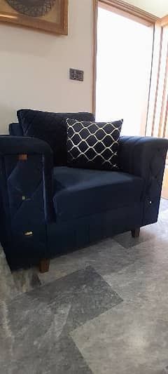 Sofas with table