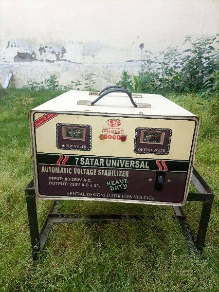 UNIVERSAL AUTOMATIC VOLTAGE STABILIZER 10000  Watts 0