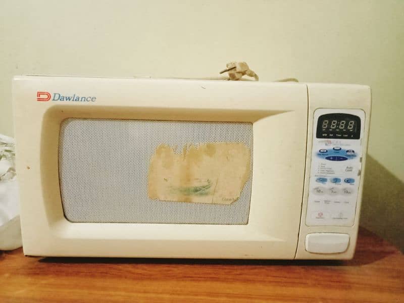 microwave oven in good condition 0