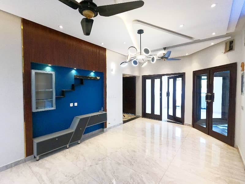 10 Marla Full Basement Luxury House DHA Rahbar Phase 1-Block E 9