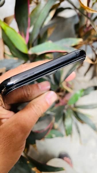 iphone 11 pro max 256gb PTA aproved 1