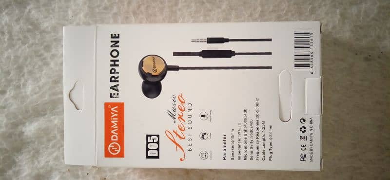 M10 Earbuds 8