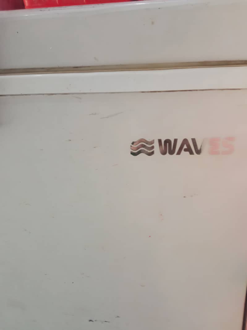 Waves freezer for sale 0