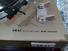 Akai turntable AP-100C.