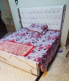 Bed and mattress for sale without side tables