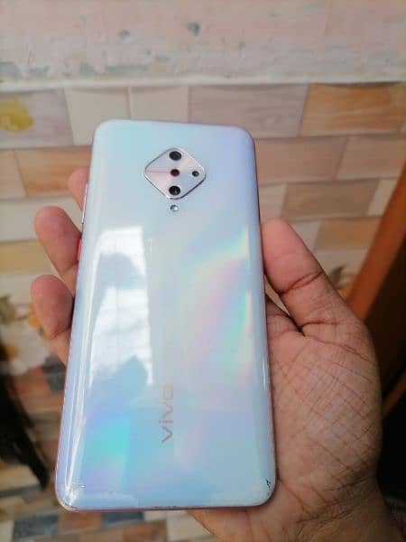 vivo s1 pro 8/128 with box charger 5
