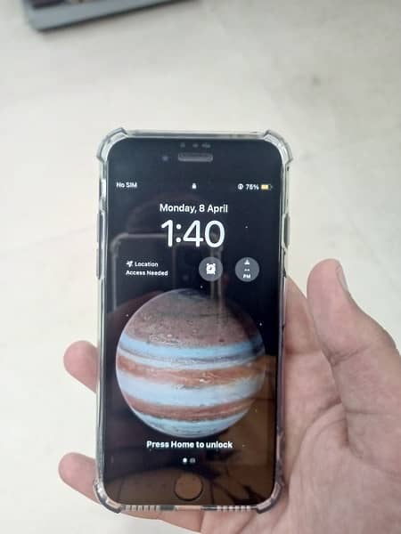 iPhone SE brand new 7