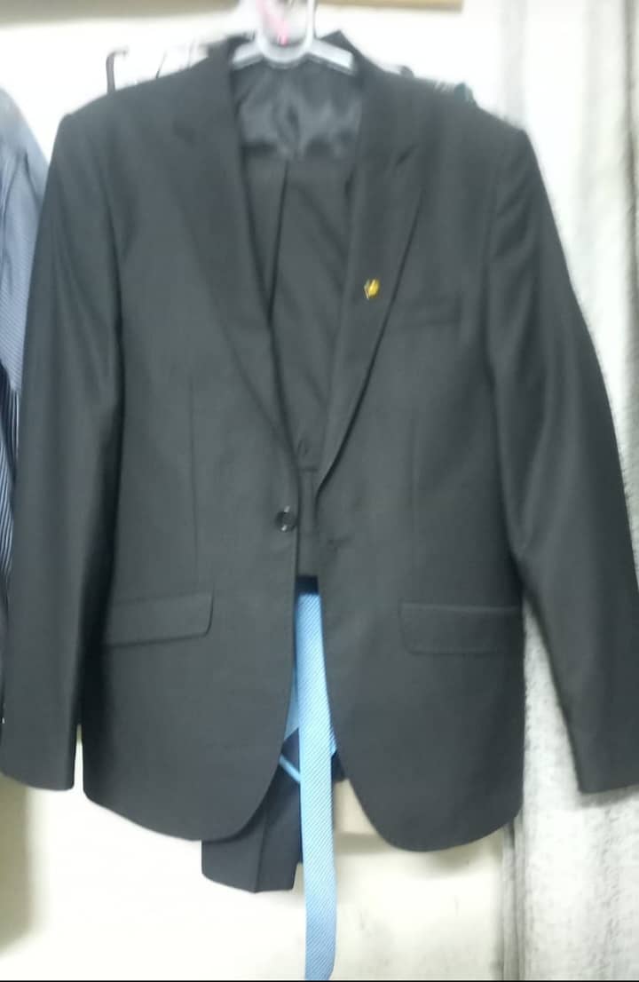 3PC suit without shirt for sale 8k only Purcahse at Turky d 0