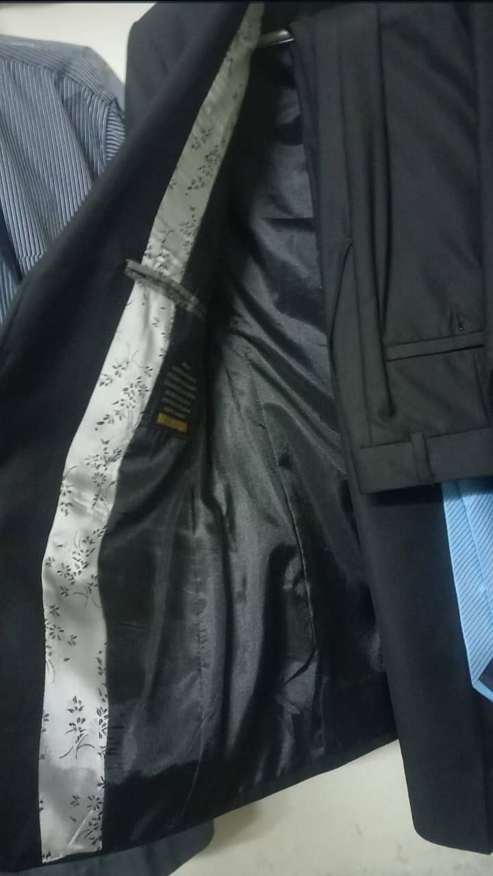 3PC suit without shirt for sale 8k only Purcahse at Turky d 4