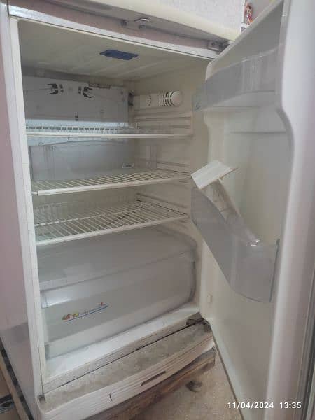 PEL Refrigerator in blended grey color. Excellent summer breaker! 4