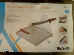 Paper cutter 0