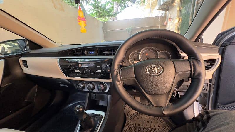 Toyota Corolla 2020/2017 Best condition 9