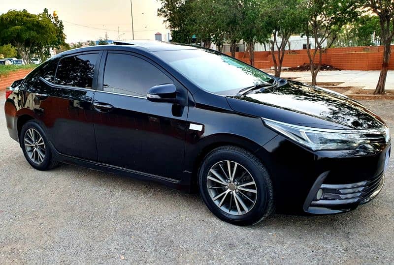 TOYOTA COROLLA ALTIS 1.8 GRANDE TOP OF THE LINE VARIANT 1