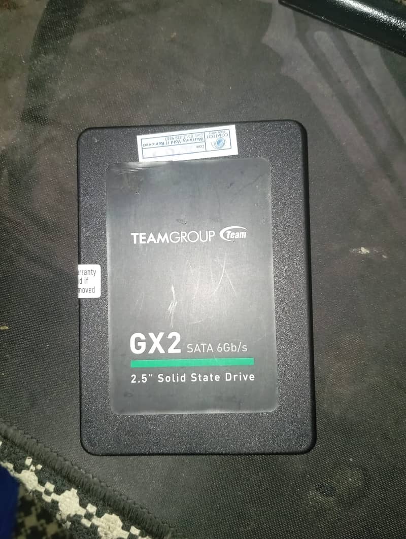 Team Group GX2 2.5" 256GB SSD 100% health 1