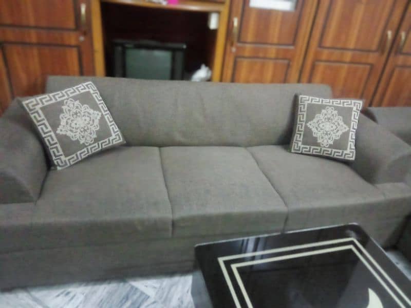 A one quality sofa with table 1