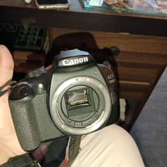 Canon 1200D outdoor lens with good bettery health high quality resolut 0