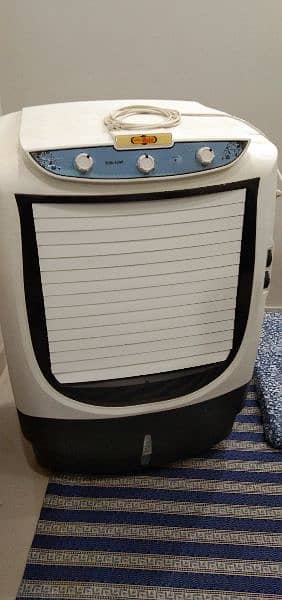 Selling Air cooler Good Condition 3