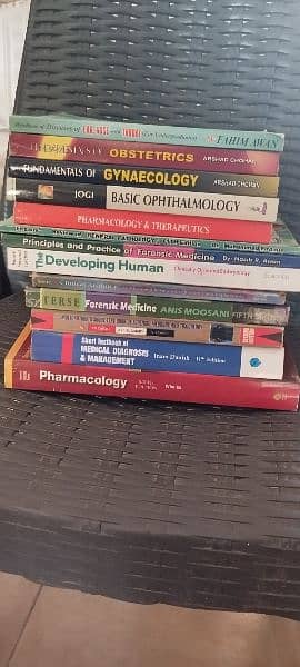 MBBS and FCPS books for sale, delivery available 16