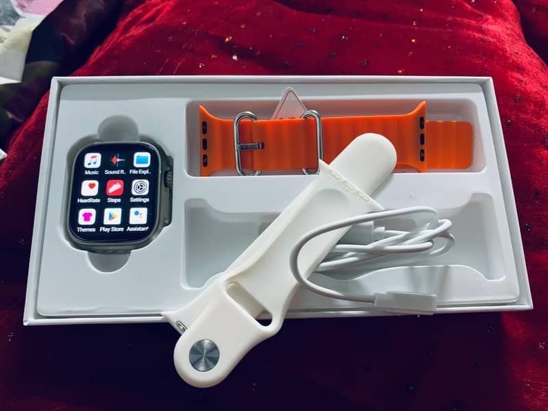 S8 Ultra 4g Smart Watch with box orignal condition 0