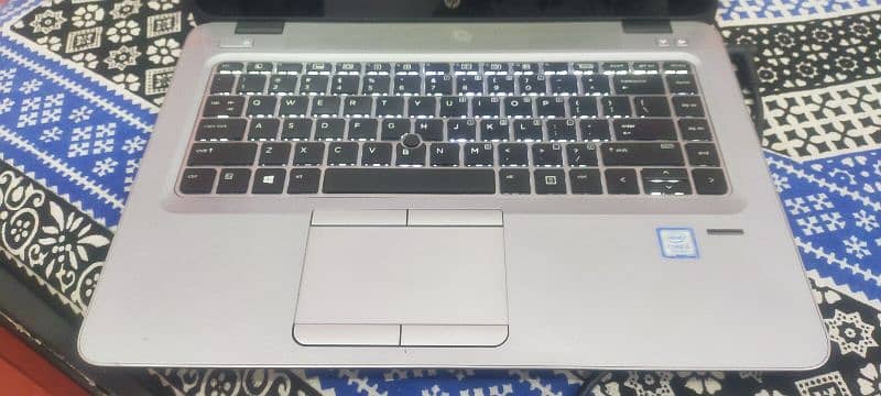 HP Elitebook 840 G4 i5 7th Generation Touchscreen Lighting Keyboard 1