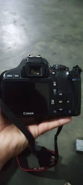 Canon 550d DSLR camera 1