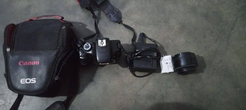 Canon 550d DSLR camera 4