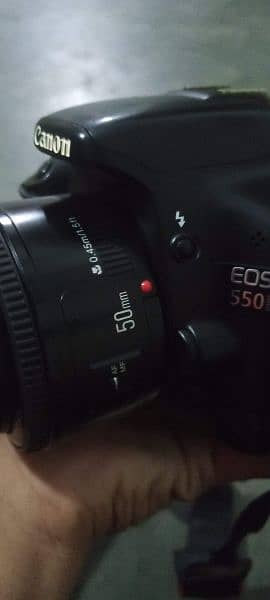 Canon 550d DSLR camera 7