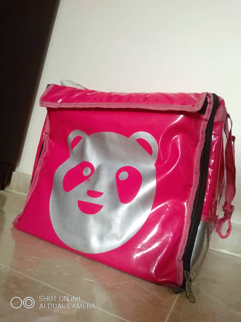 PRICE =2100 NEW FOODPANDA BAG WITH TEE-SHIRT. 1