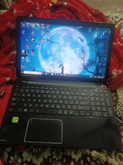 laptop core i7 4 gen 8gb ram 1tb hard 250gbSSD 2gb graphics