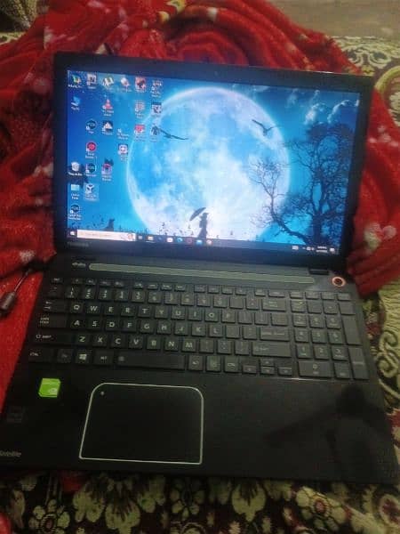 laptop core i7 4 gen 8gb ram 1tb hard 250gbSSD 2gb graphics 0