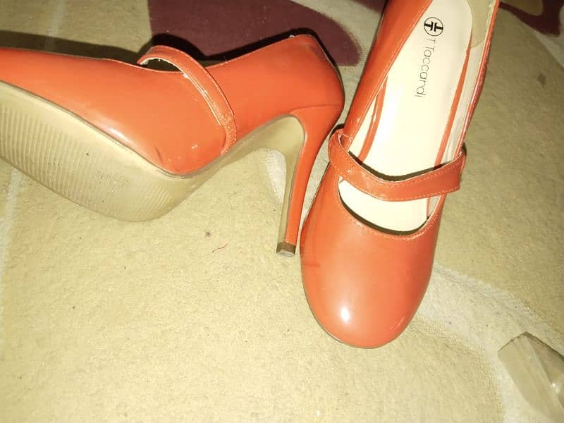 sandlez,Heels,Khussa,shoes all in good condition starting Rs. just 999 10